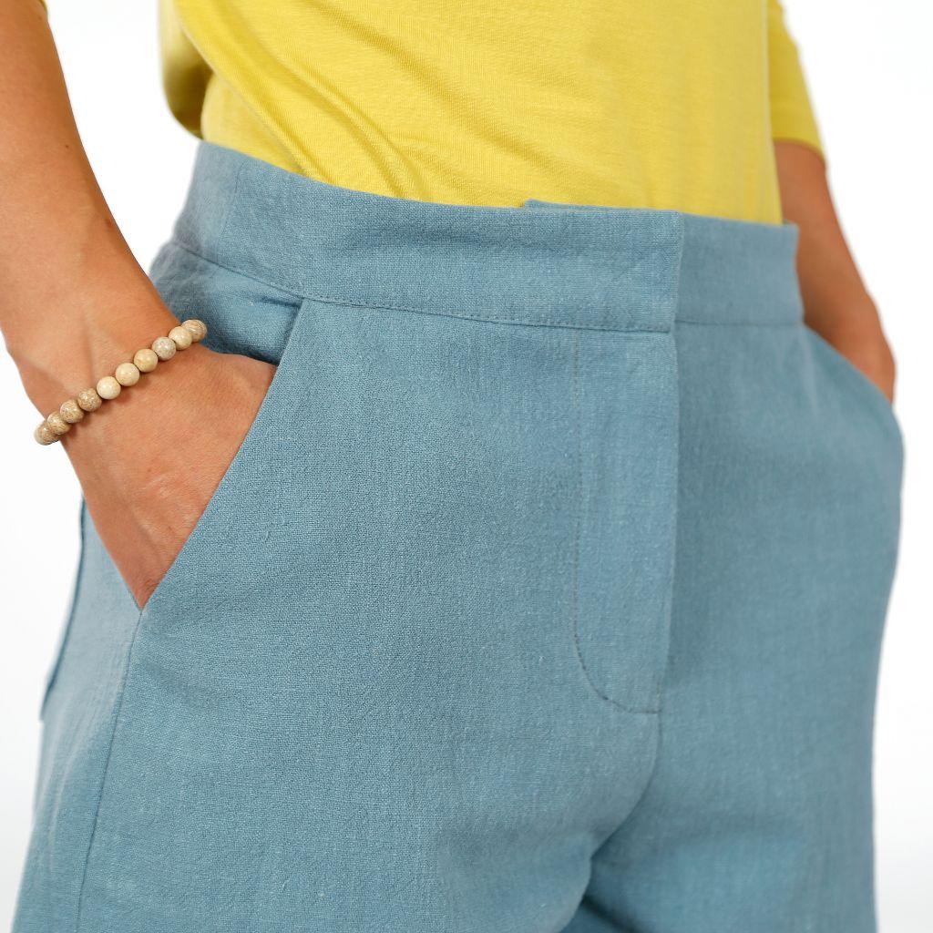 Preview: Papierschnittmuster Shorts mit RV Frau Giulia XS-XXL